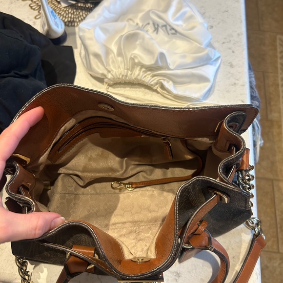 Michael Kors Shoulder Bag - Picture 2 of 2